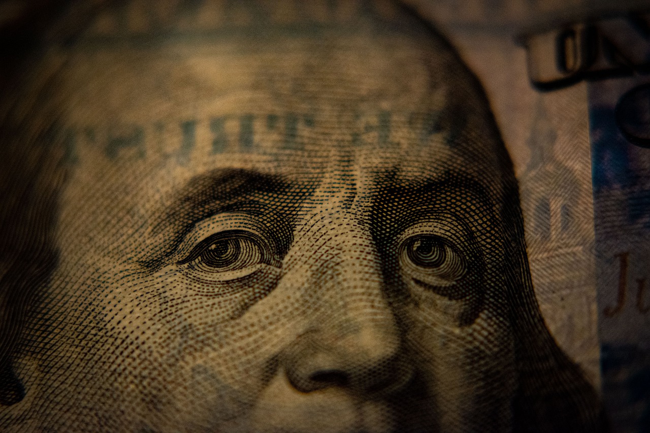 Bill Cash Money Benjamin Franklin - FotoXCapture / Pixabay